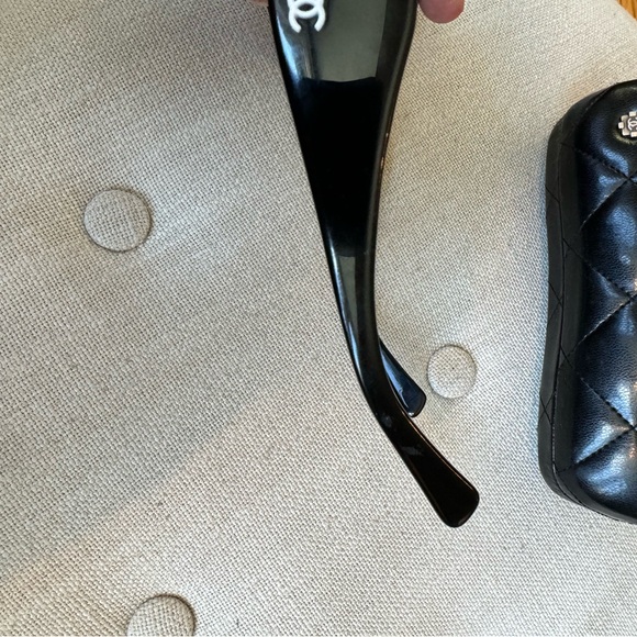 Chanel Camellia Sunglasses Black with White Flowers + Quilted Chanel Case - Picture 8 of 12